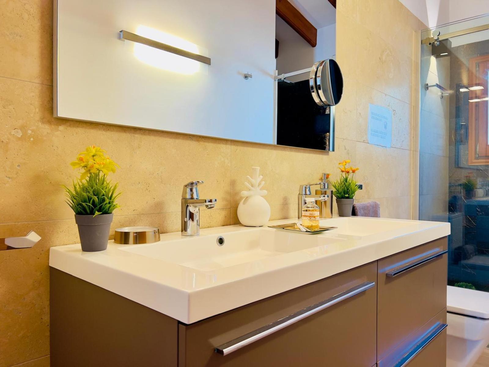 Casa Laura By Sun & Sea Homes Villa *